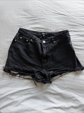 Missguided Black Frayed Hem Denim Shorts